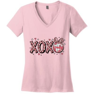 Xoxo Valentines Day Retro Women's V-Neck T-Shirt