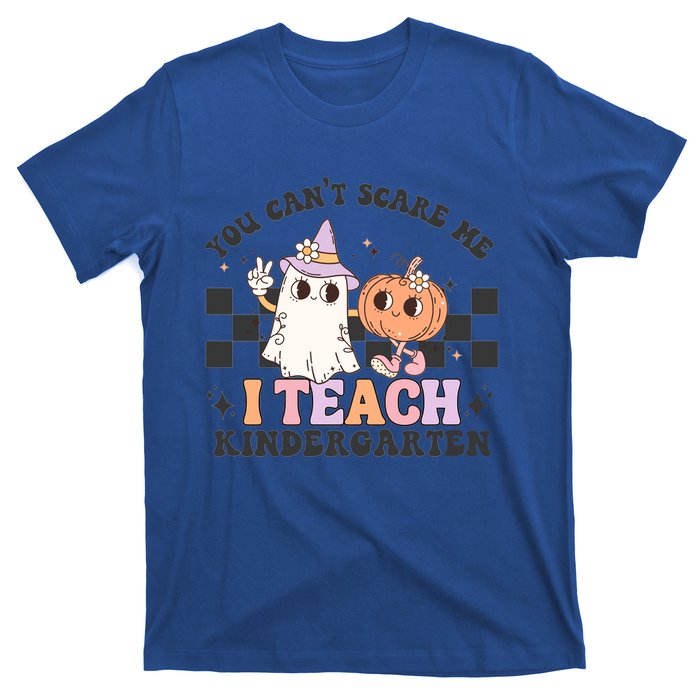 You Cant Scare Me I Teach Kindergarten Retro Halloween Ghost Gift T-Shirt