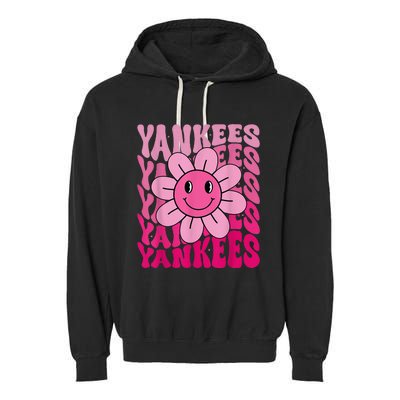 Y.A.N.K.E.E.S First Name I Love Y.A.N.K.E.E.S Girl Groovy 80s Vintage Garment-Dyed Fleece Hoodie