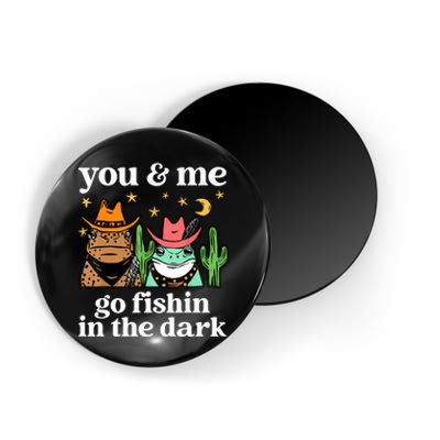 You & Me Go Fishin In The Dark Country Frogs Quote Magnet