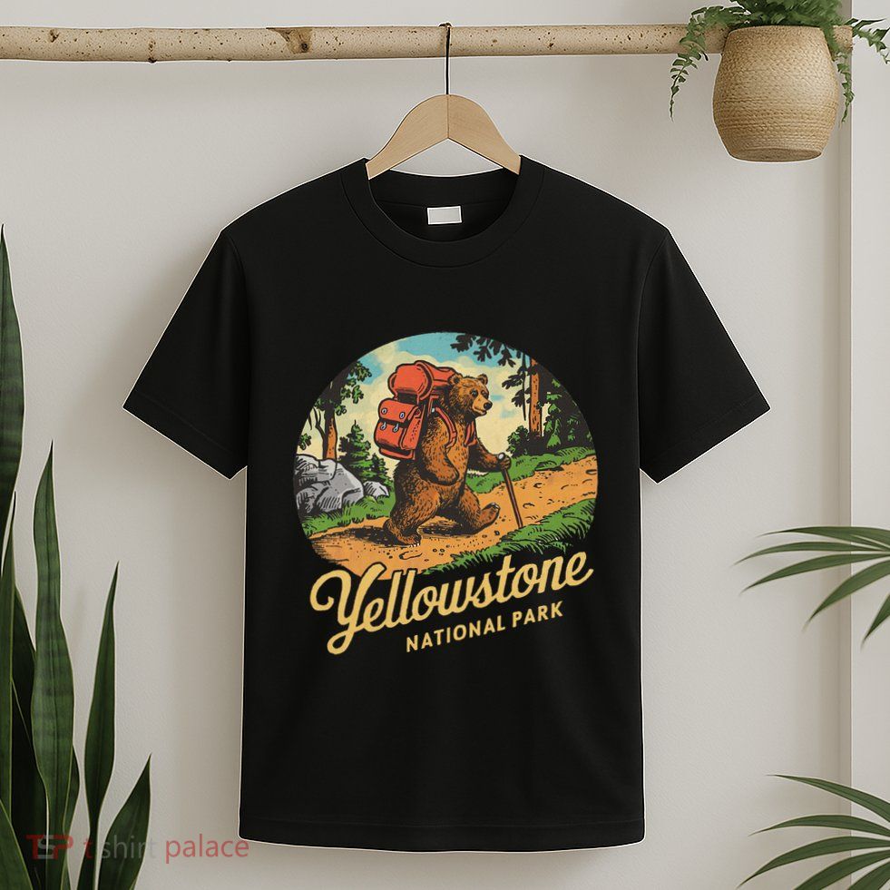 Yellowstone National Park Hiking Bear Vintage Outdoo Hike T-Shirt