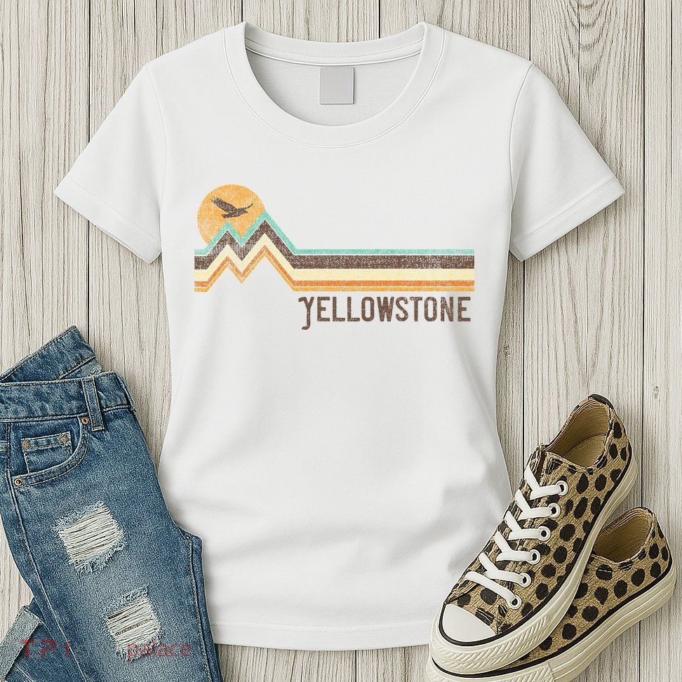 Yellowstone National Park 70s 80s Retro Vintage Distressed Womens T-Shirt