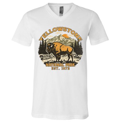 Yellowstone National Park Bison Buffalo Fluffy Cow Vintage V-Neck T-Shirt