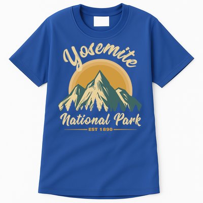 Yosemite National Park Vintage Gift Tall T-Shirt