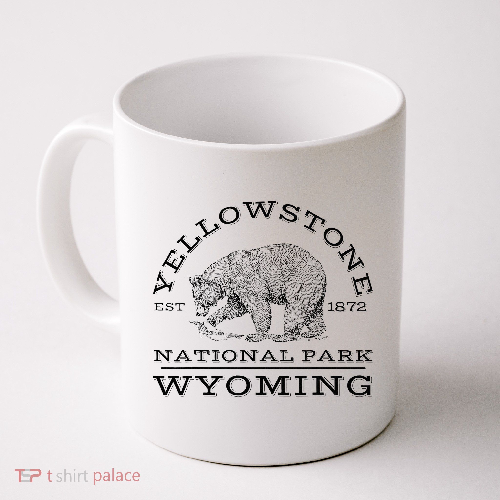 Yellowstone National Park Bear Wyoming Hike Outdoors Mug