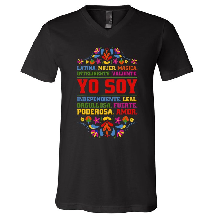 Yo Soy Latina Hispanic Heritage Month Gift V-Neck T-Shirt