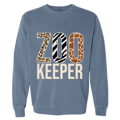 Zookeeper Animals Zoo Wildlife Lover Safari Savanna Costume Garment-Dyed Sweatshirt