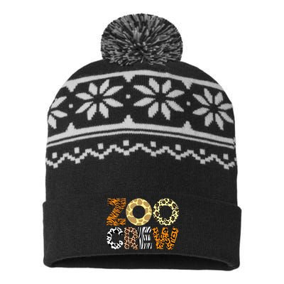 Zoo Crew Leopard Animals Print Zookeeper Zoological Garden USA-Made Snowflake Beanie