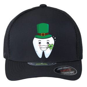 Zahn Kobold Clover Leaf St Patrick's Day Dentist Gift Flexfit Unipanel Trucker Cap