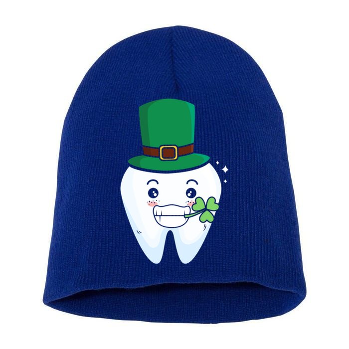 Zahn Kobold Clover Leaf St Patrick's Day Dentist Gift Short Acrylic Beanie