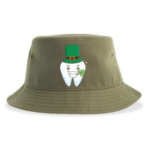 Zahn Kobold Clover Leaf St Patrick's Day Dentist Gift Sustainable Bucket Hat